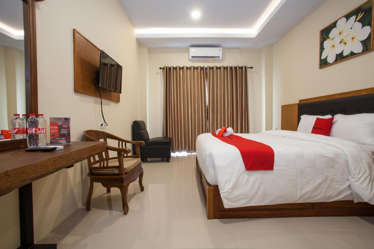 Reddoorz Premium @ Jalan Cengkeh Malang Ξενοδοχείο Εξωτερικό φωτογραφία