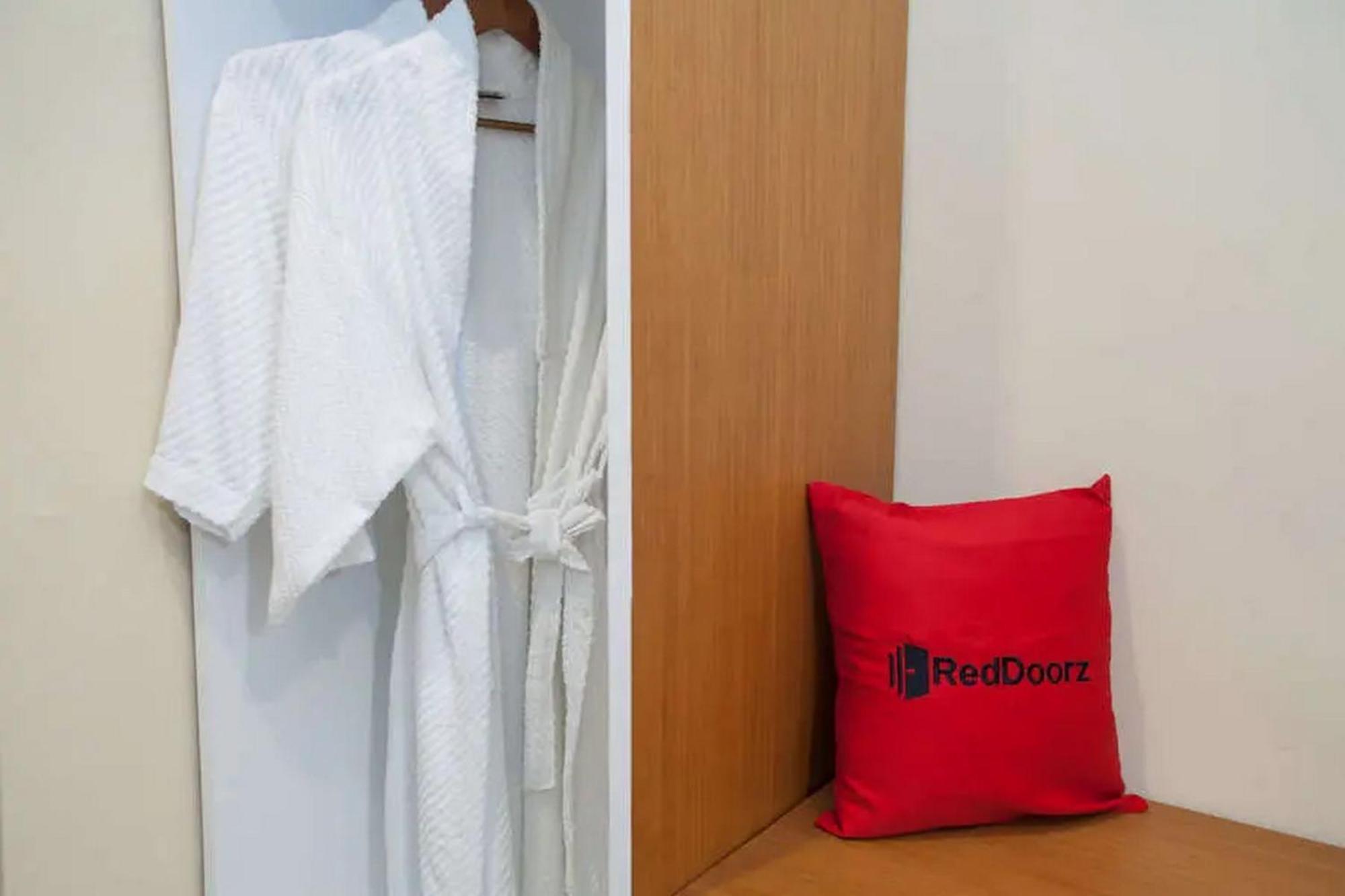 Reddoorz Premium @ Jalan Cengkeh Malang Ξενοδοχείο Εξωτερικό φωτογραφία