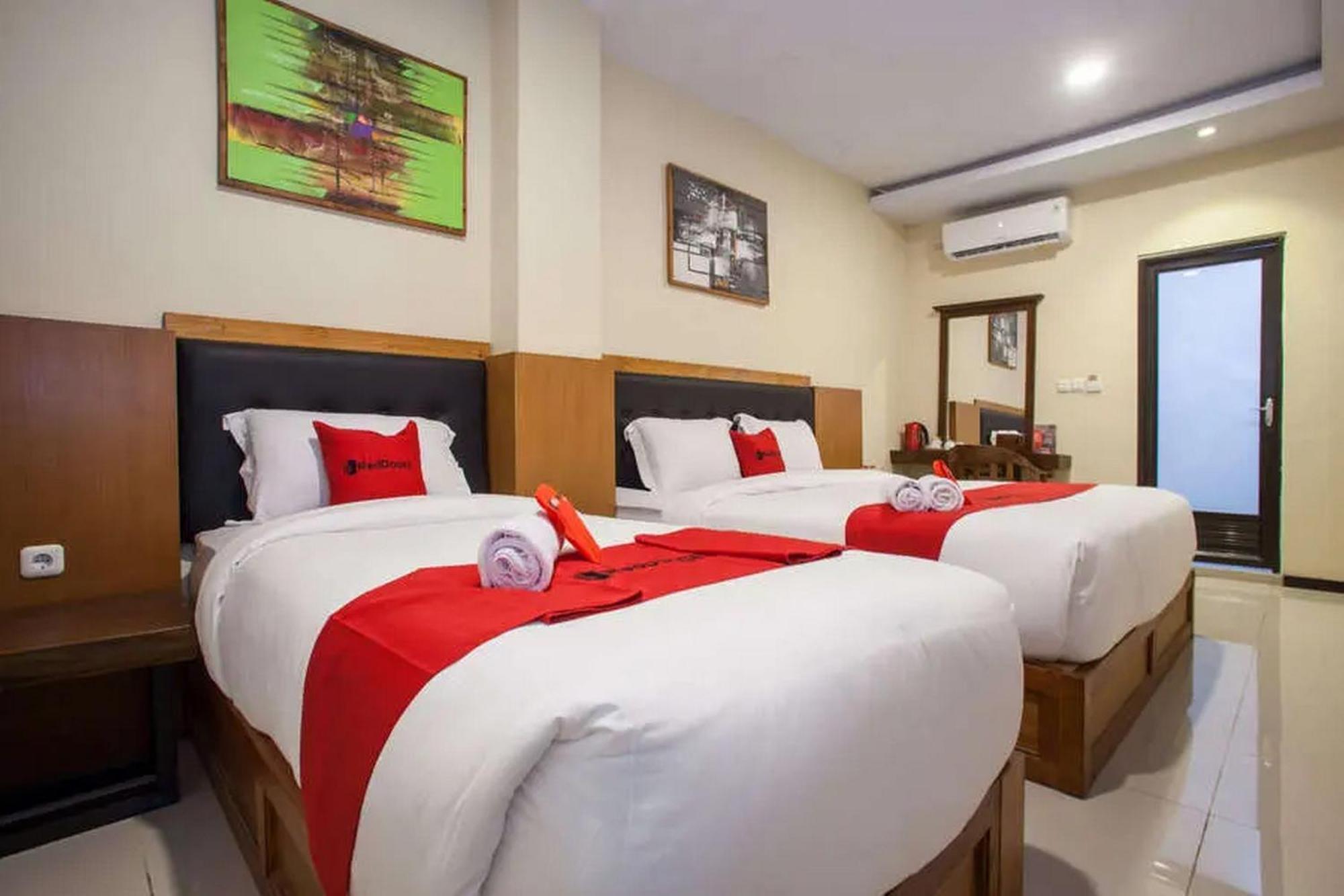 Reddoorz Premium @ Jalan Cengkeh Malang Ξενοδοχείο Εξωτερικό φωτογραφία