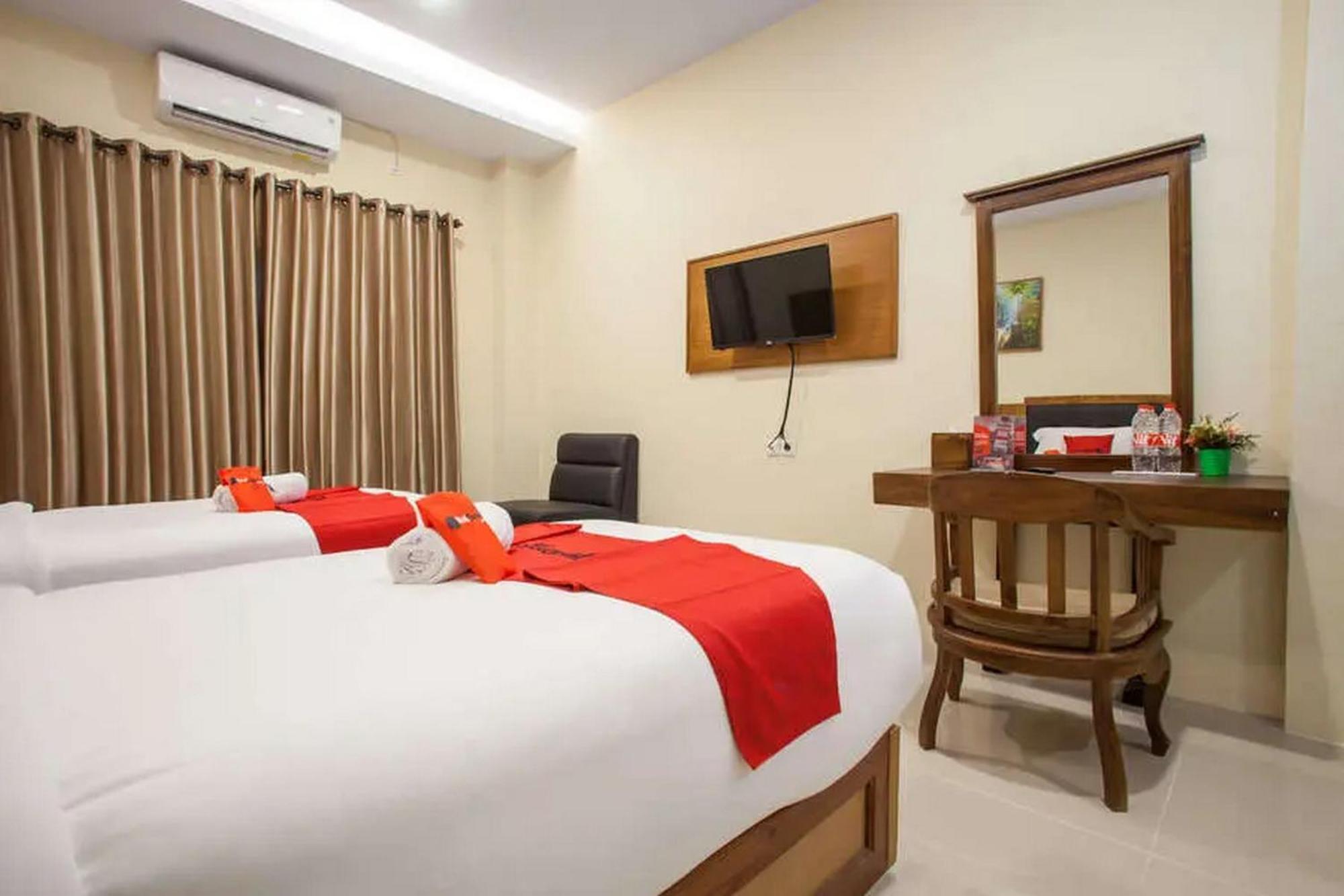 Reddoorz Premium @ Jalan Cengkeh Malang Ξενοδοχείο Εξωτερικό φωτογραφία